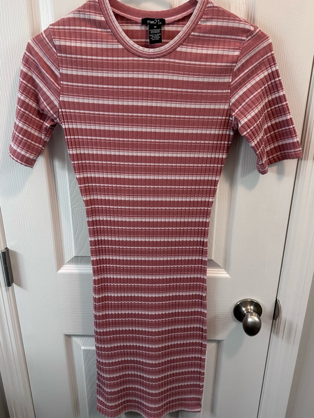 Rue21 Mauve & White Ribbed Striped Midi Dress